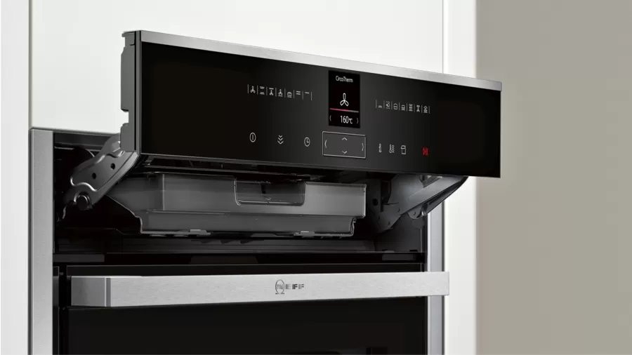 NEFF Built-in oven with added steam function