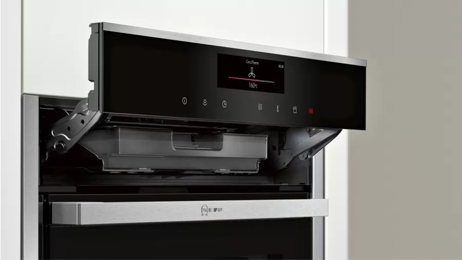 NEFF Built-in oven with steam function