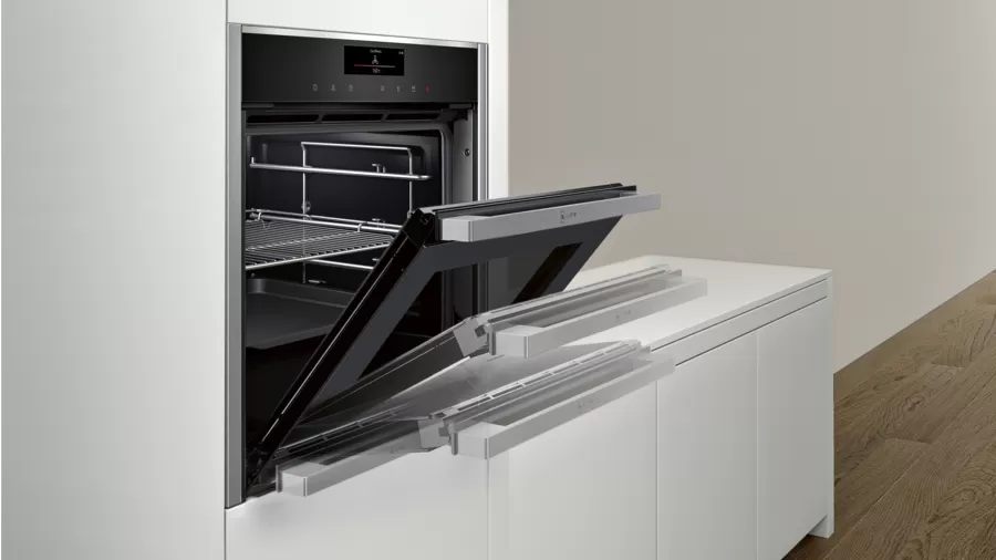 NEFF Built-in oven with added steam function