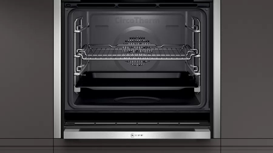 NEFF Built-in oven with steam function